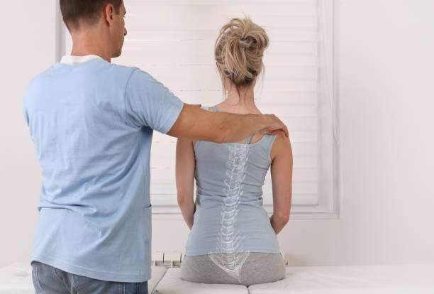Spinal Decay: Symptoms & Treatment